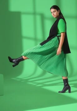 Ulla Popken Kamizelka - Zwart -Ulla Popken 0482b3a2cb1745ebbeb67da3e0521ba1