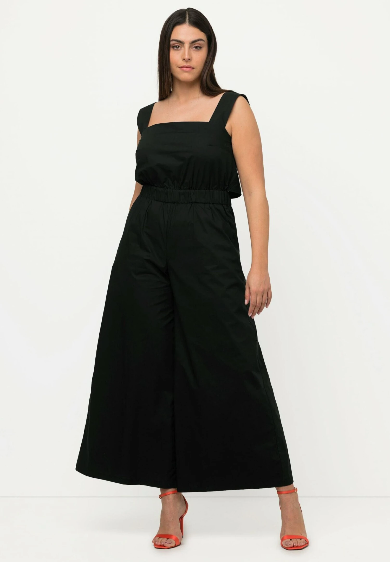 Ulla Popken MARY RÜCKEN-CUT-OUT BEIN PAPER-TOUCH - Kombinezon - Schwarz 3 Ulla Popken MARY RÜCKEN-CUT-OUT BEIN PAPER-TOUCH - Kombinezon - Schwarz