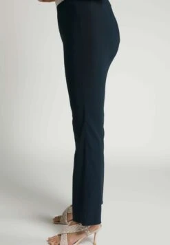 Ulla Popken Spodnie Materiałowe - Marine -Ulla Popken 309fdbd9a0b44a46ad30bcdf7993522a