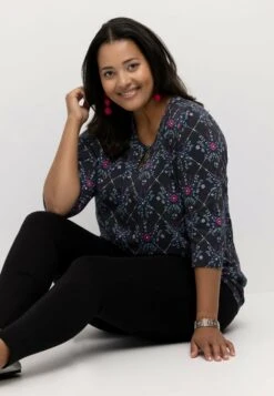 Ulla Popken BLÜTEN RUNDHALS MIT AUSSPARUNG 3/4 ÄRMEL - Bluzka Z Długim Rękawem - Multicolor Schwarz -Ulla Popken 3edfece160d548c9b5876091379c11e9