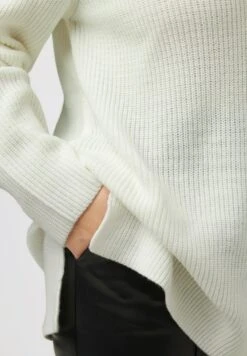 Ulla Popken Sweter - Offwhite -Ulla Popken 4699ce426d6348a682e12f8a71e36597