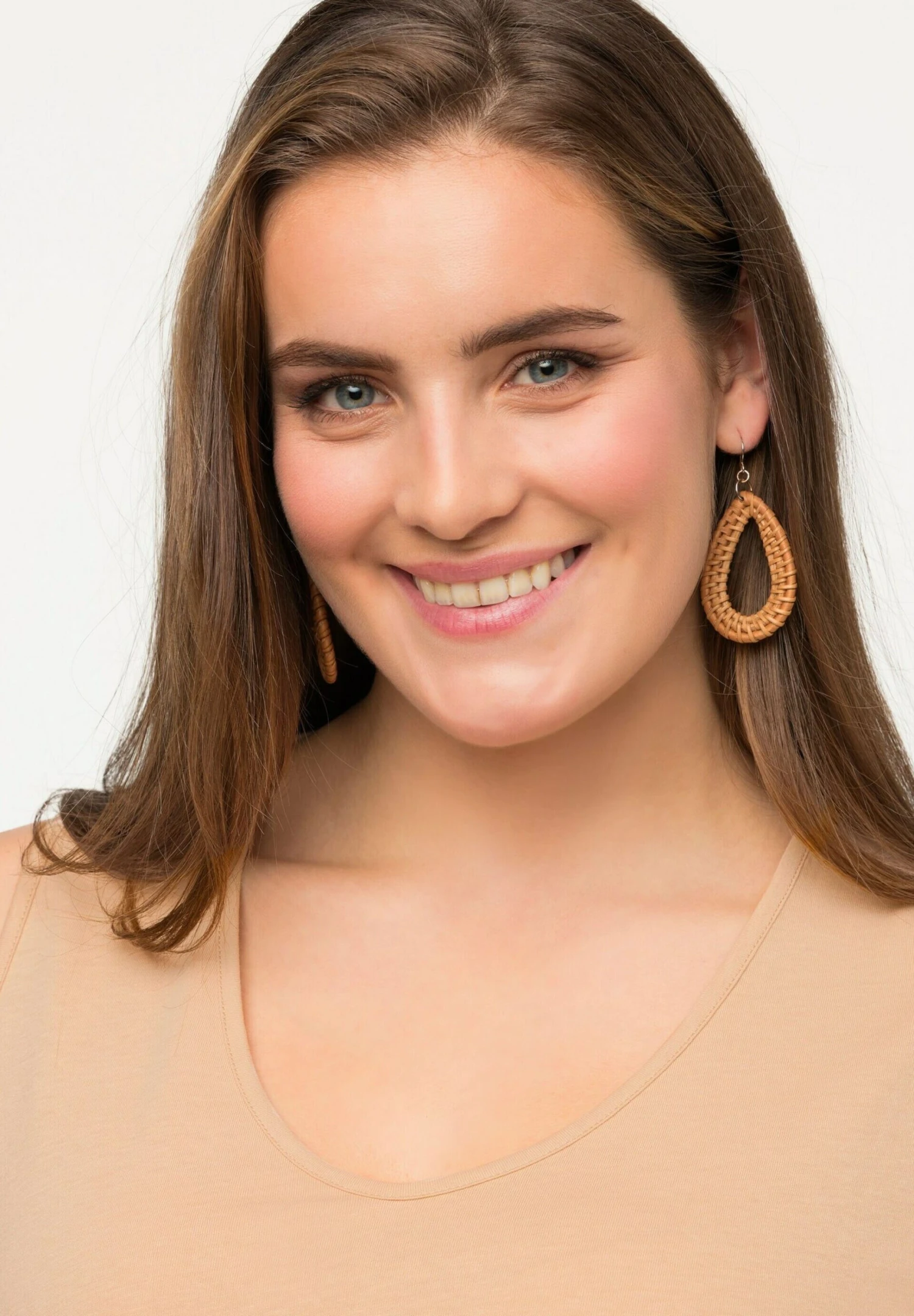 Ulla Popken A-LINIE V-AUSSCHNITT ÄRMELLOS - Top - Beige 6 Ulla Popken A-LINIE V-AUSSCHNITT ÄRMELLOS - Top - Beige - obrazek 4