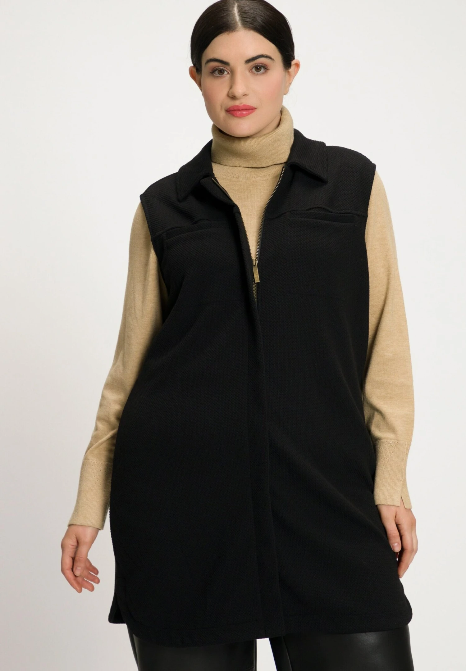 Ulla Popken SWEATWESTE, STRUKTUR, HEMDKRAGEN, ÄRMELLOS - Kamizelka - Schwarz 3 Ulla Popken SWEATWESTE, STRUKTUR, HEMDKRAGEN, ÄRMELLOS - Kamizelka - Schwarz