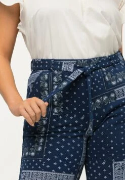 Ulla Popken Szorty - Bleu Foncé -Ulla Popken 5d14331af4e24b2b8e3290bc30281f83