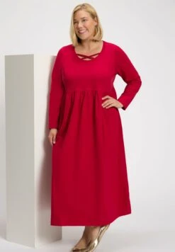 Ulla Popken MIDI-LÄNGE, RUNDHALS MIT ZIERBÄNDERN, LANGARM - Sukienka Z Dżerseju - Rot -Ulla Popken 5dc8547586b743e191bb2caf503a4e09