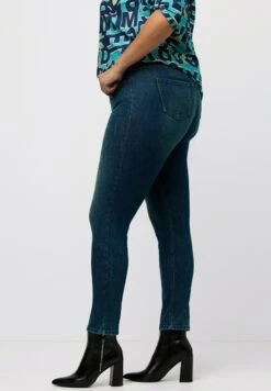 Ulla Popken SARAH - Jeansy Slim Fit - Blue Denim -Ulla Popken 60d50b61c551419f84e22284ca3709cd