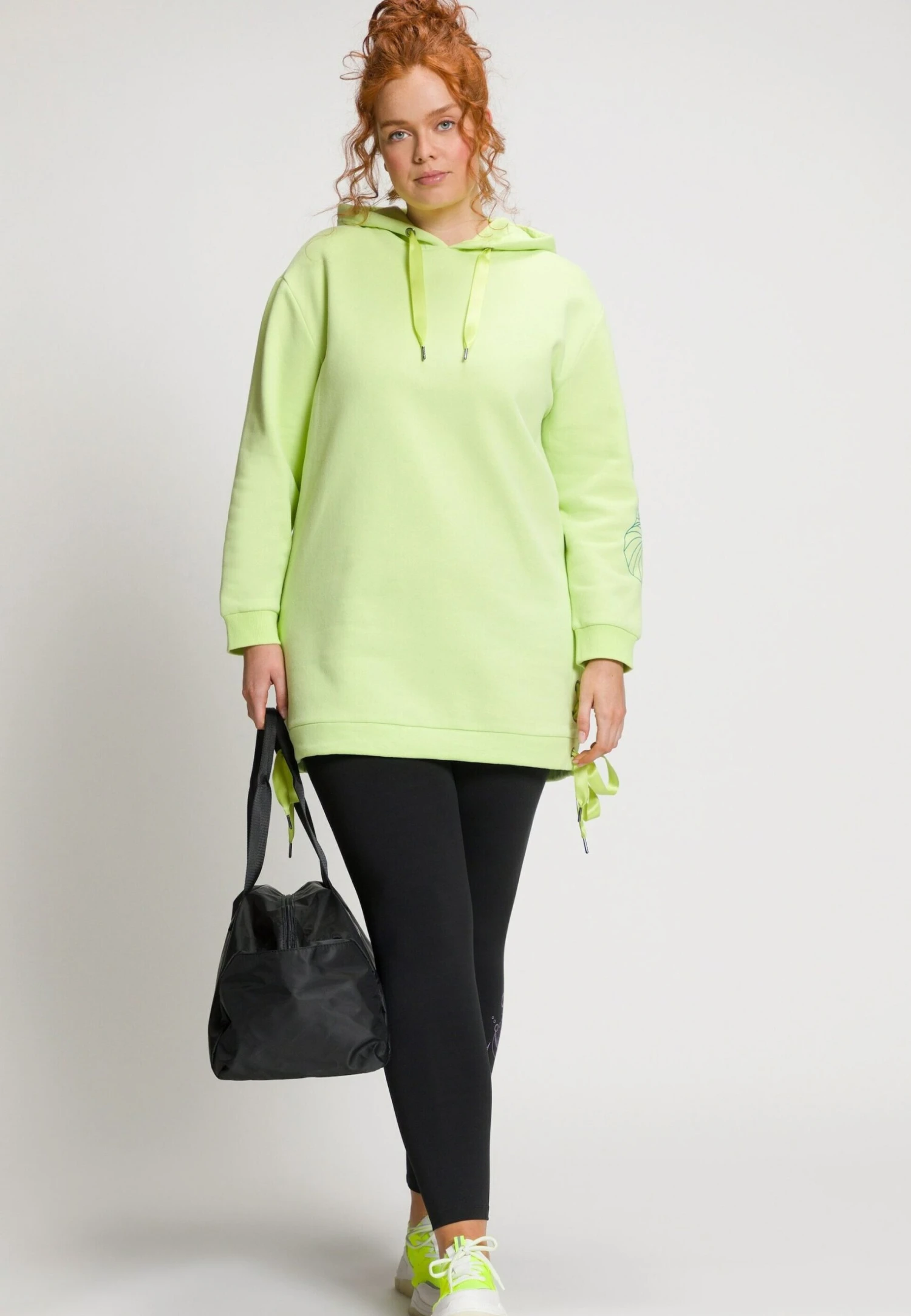Ulla Popken LONGLINE LANGE MOUWEN - Bluza - Lichtgroen 4 Ulla Popken LONGLINE LANGE MOUWEN - Bluza - Lichtgroen - obrazek 2