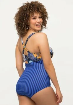 Ulla Popken À BONNETS SOUPLES SEMBLANT SE NOUER SUR LA NUQU - Kostium Kąpielowy - Bleu/violet 9 Ulla Popken À BONNETS SOUPLES SEMBLANT SE NOUER SUR LA NUQU - Kostium Kąpielowy - Bleu/violet -Ulla Popken 77d7db40758f4ba59bbb0326e1561e13