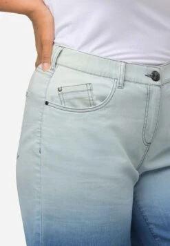 Ulla Popken Szorty Jeansowe - Light Blue -Ulla Popken 7a6d4ef14b4048e28f3fd600fe672cc2