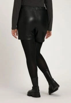 Ulla Popken Szorty - Noir -Ulla Popken 85fba5a8c94c438a9fe85d5bce9f98d9