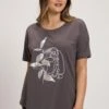 Ulla Popken T-shirt Z Nadrukiem - Donkergrijs -Ulla Popken 8d7ff273abe0465d850ff04900b5dfc5