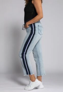 Ulla Popken Jeansy Straight Leg - Light Blue -Ulla Popken 989f2c49e71445eea97b179f8799484f