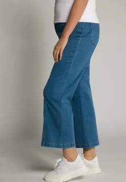 Ulla Popken Jeansy Bootcut - Light Blue -Ulla Popken 9991d6708788472ea1ff82956c6644b7