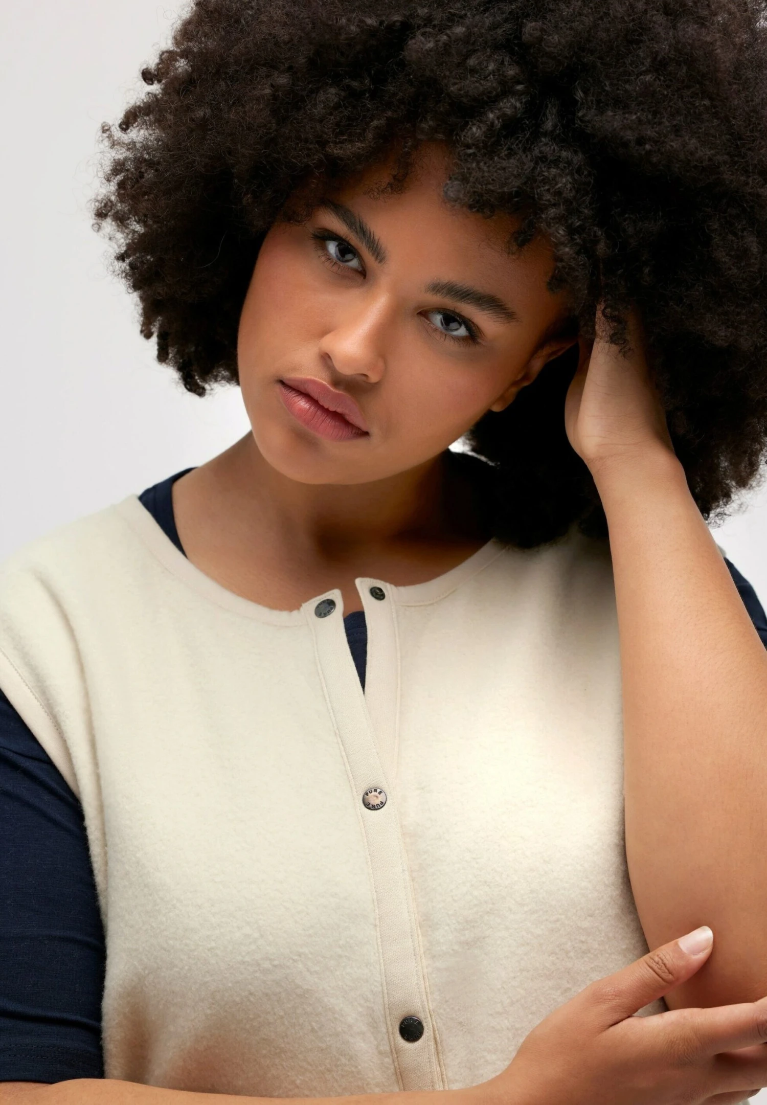 Ulla Popken Kamizelka - Popcorn 5 Ulla Popken Kamizelka - Popcorn - obrazek 3