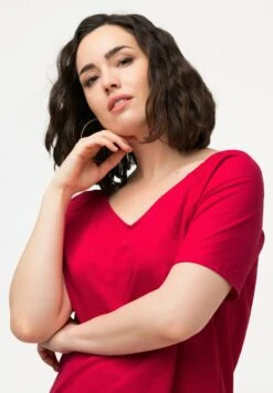 Ulla Popken FRONCES COL EN V MANCHES COURTES - T-shirt Basic - Lychee -Ulla Popken 9de2d1dfff934c2eb252f87230c3abae