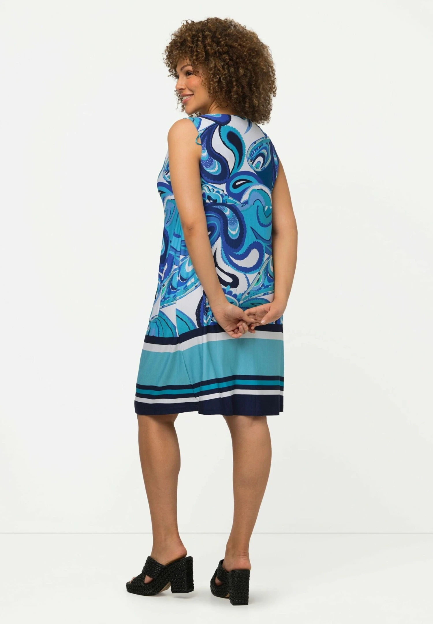 Ulla Popken Sukienka Z Dżerseju - Aqua Foncé 5 Ulla Popken Sukienka Z Dżerseju - Aqua Foncé - obrazek 3