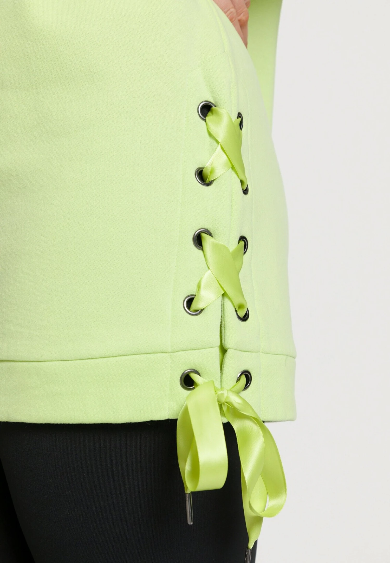 Ulla Popken LONGLINE LANGE MOUWEN - Bluza - Lichtgroen 5 Ulla Popken LONGLINE LANGE MOUWEN - Bluza - Lichtgroen - obrazek 3