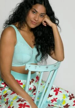 Ulla Popken Biustonosz Bezszwowy - Bleu Menthe Clair -Ulla Popken b43e13720b2b4a279bce0a4e324f7d0e