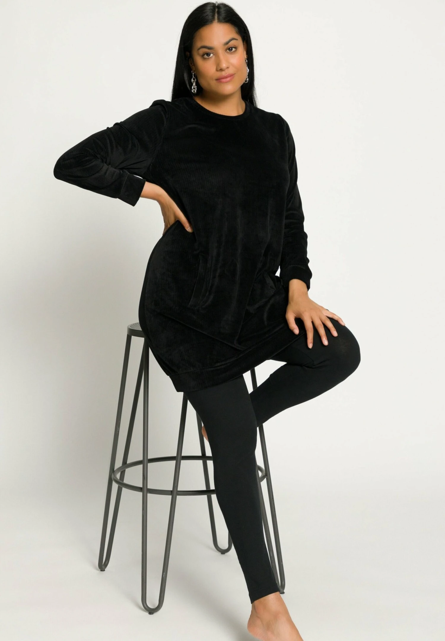 Ulla Popken Koszulka Do Spania - Black 6 Ulla Popken Koszulka Do Spania - Black - obrazek 4