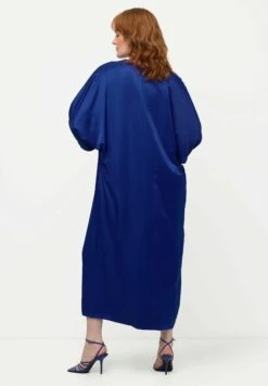 Ulla Popken V-HALS ZAKKEN - Sukienka Letnia - Donker Saffier -Ulla Popken b65511f67aba44439abaca22ae72c300