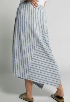 Ulla Popken Spódnica Trapezowa - écru -Ulla Popken b7bdf39481ef4ff380a5a0813750a584