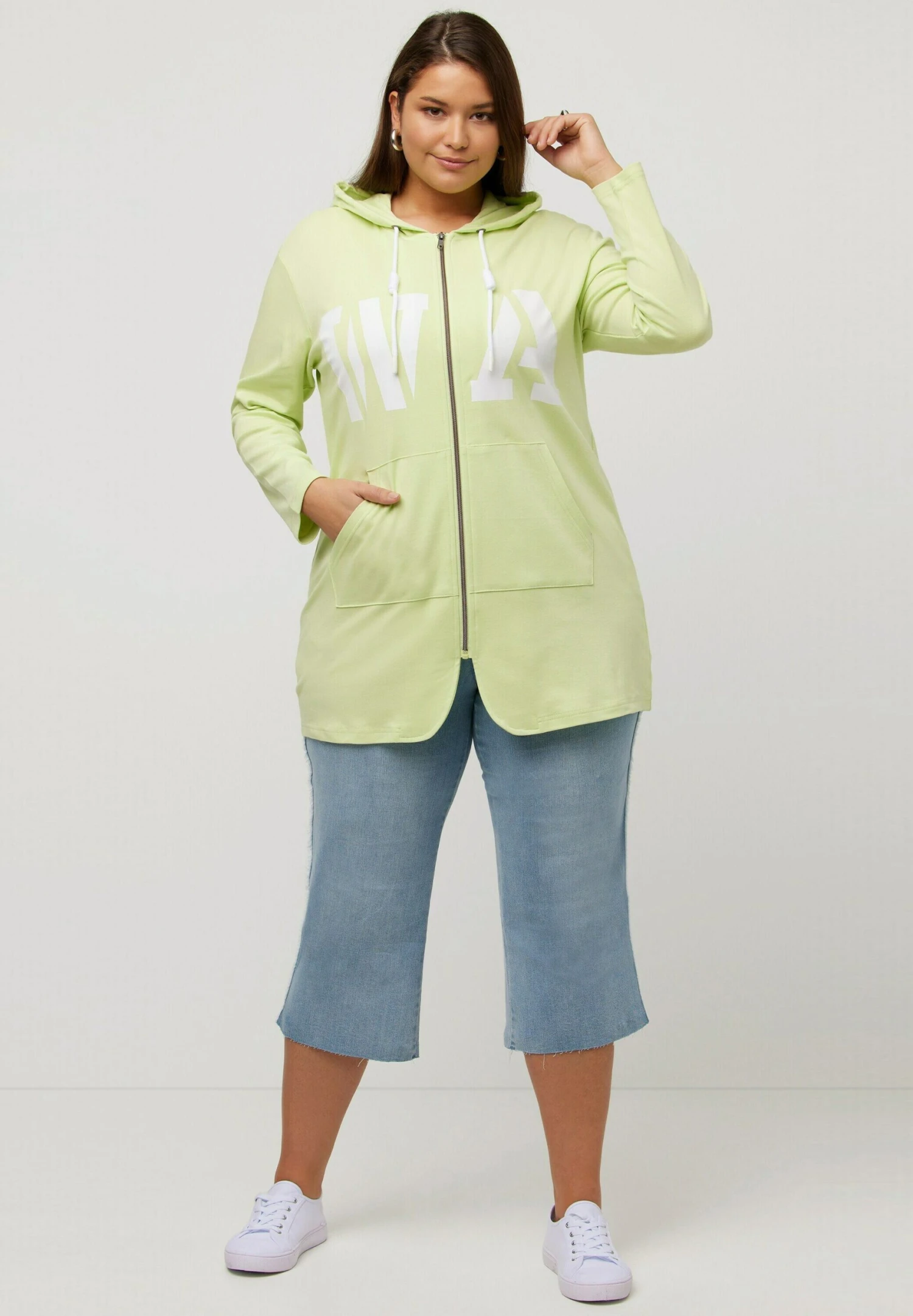 Ulla Popken Bluza Rozpinana - Limettengrün 4 Ulla Popken Bluza Rozpinana - Limettengrün - obrazek 2