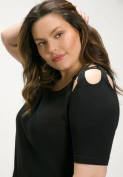 Ulla Popken AUSSCHNITTE A-LINIE V-AUSSCHNITT HALBARM - T-shirt Z Nadrukiem - Schwarz 8 Ulla Popken AUSSCHNITTE A-LINIE V-AUSSCHNITT HALBARM - T-shirt Z Nadrukiem - Schwarz -Ulla Popken c6450e37ac7a40c1b58515c69b66c57d