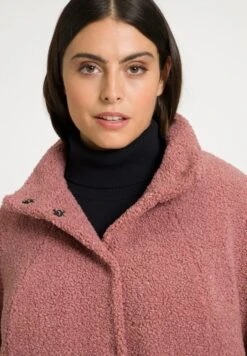 Ulla Popken Krótki Płaszcz - Quartz Rose -Ulla Popken cc33017c99594d37a06eb68d1bc1ecd0