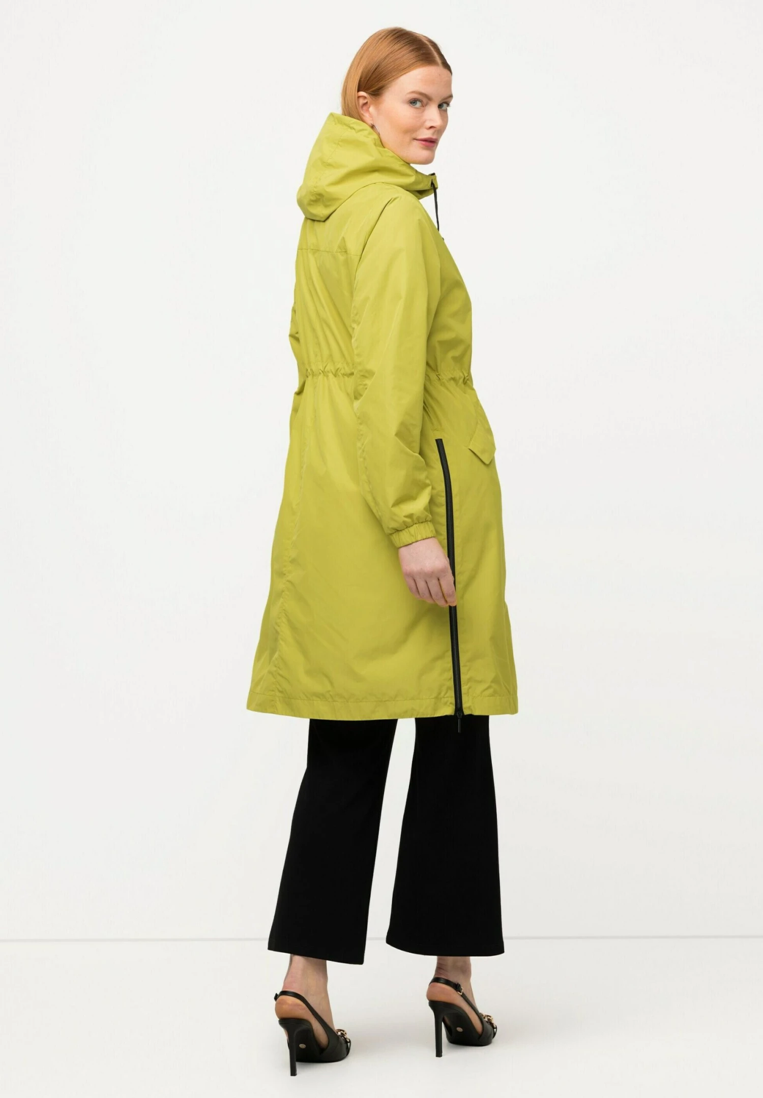 Ulla Popken HYPRAR - Kurtka Przeciwdeszczowa - Grass Green 4 Ulla Popken HYPRAR - Kurtka Przeciwdeszczowa - Grass Green - obrazek 2