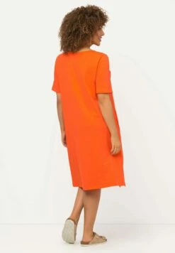 Ulla Popken A-LIJN RONDE HALS KORTE MOUWEN ZAKKEN - Sukienka Z Dżerseju - Mandarijn -Ulla Popken d60445087f784d1c8513512c794d8f6e