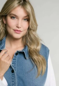 Ulla Popken Kamizelka - Blue Denim -Ulla Popken d664abae7bd44bf197b731fb0ff890c2