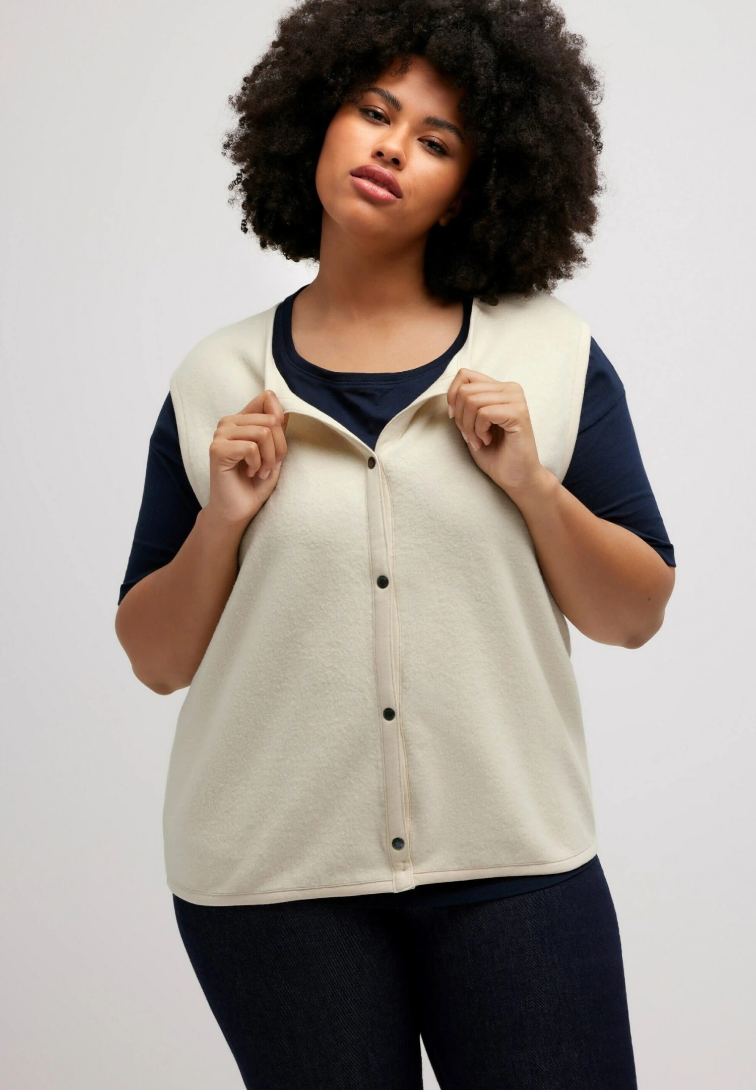 Ulla Popken Kamizelka - Popcorn 6 Ulla Popken Kamizelka - Popcorn - obrazek 4