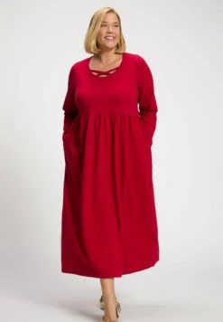 Ulla Popken MIDI-LÄNGE, RUNDHALS MIT ZIERBÄNDERN, LANGARM - Sukienka Z Dżerseju - Rot