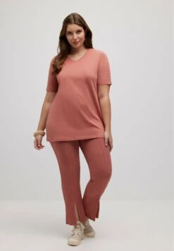 Ulla Popken Spodnie Materiałowe - Rouge -Ulla Popken e9bedae97ed641c9889c99fc275a066b