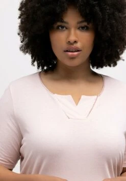 Ulla Popken COL TUNISIEN MANCHES MI LO - Koszula Nocna - Rose Pâle -Ulla Popken eae8115d80004a8db1bf2ec6481f5ed9