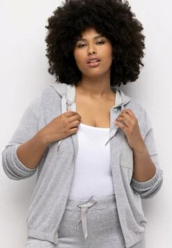 Ulla Popken LOUNGEWEAR KAPUZE - Bluza Rozpinana - Hellgrau Mélange 12 Ulla Popken LOUNGEWEAR KAPUZE - Bluza Rozpinana - Hellgrau Mélange -Ulla Popken ec8e9cf29c7e4a4fb1aa5e5141fbe599