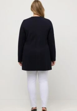 Ulla Popken Krótki Płaszcz - Marine Foncé -Ulla Popken f7ff6cd103a94d6a8ae1e6bd290473f2