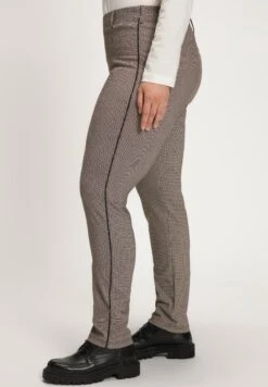 Ulla Popken Spodnie Materiałowe - Donkerbeige -Ulla Popken f8965e64dd3a45d09f7d9d6faba67af8