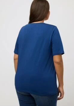 Ulla Popken T-shirt Z Nadrukiem - Donkerblauw 8 Ulla Popken T-shirt Z Nadrukiem - Donkerblauw -Ulla Popken ff6ae004ab1f44c597a383badaf4e88c