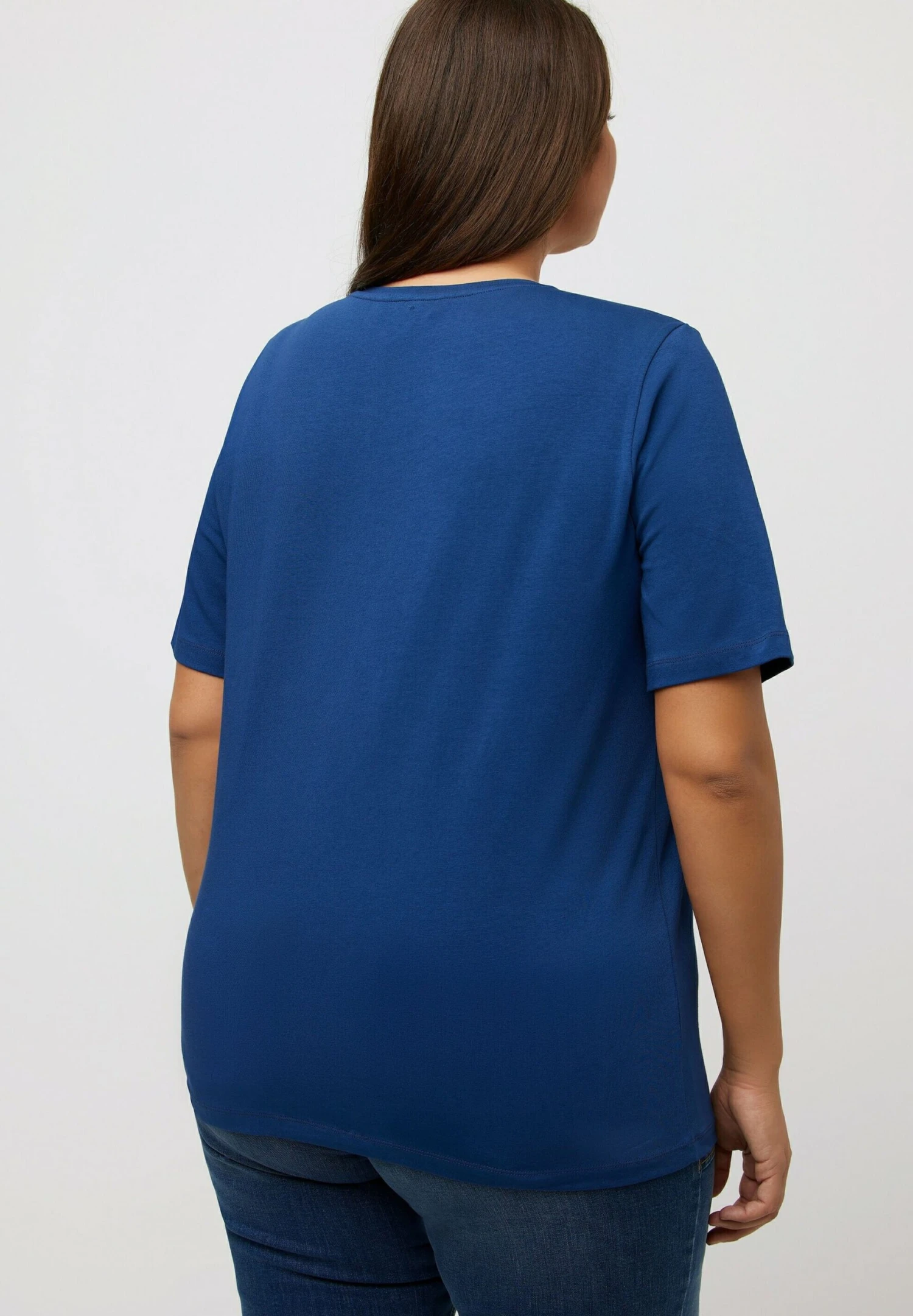 Ulla Popken T-shirt Z Nadrukiem - Donkerblauw 4 Ulla Popken T-shirt Z Nadrukiem - Donkerblauw - obrazek 2