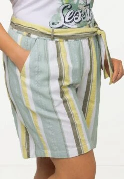 Ulla Popken Szorty - Light Moss Green -Ulla Popken ff86197c76b74abf9233ed2892abbb6d